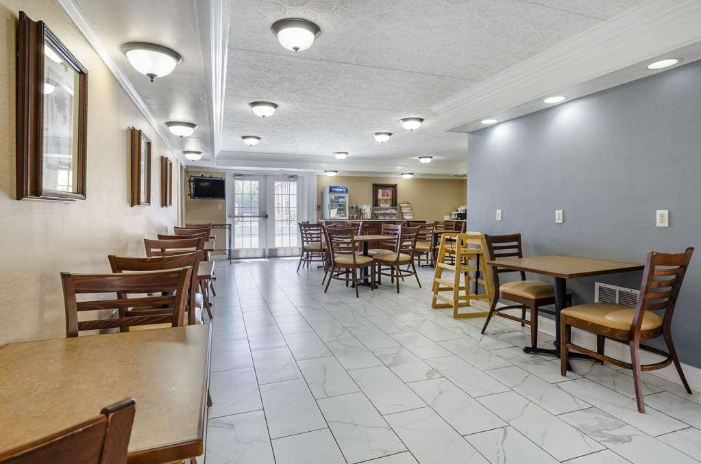 马丁斯维尔赛道附近舒适酒店 外观 照片